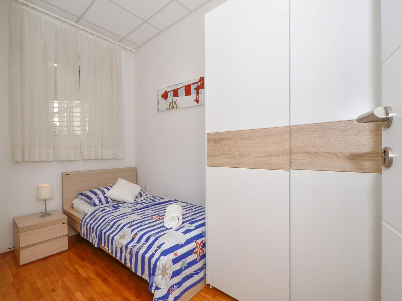 Apartments Nera Podstrana Exterior foto